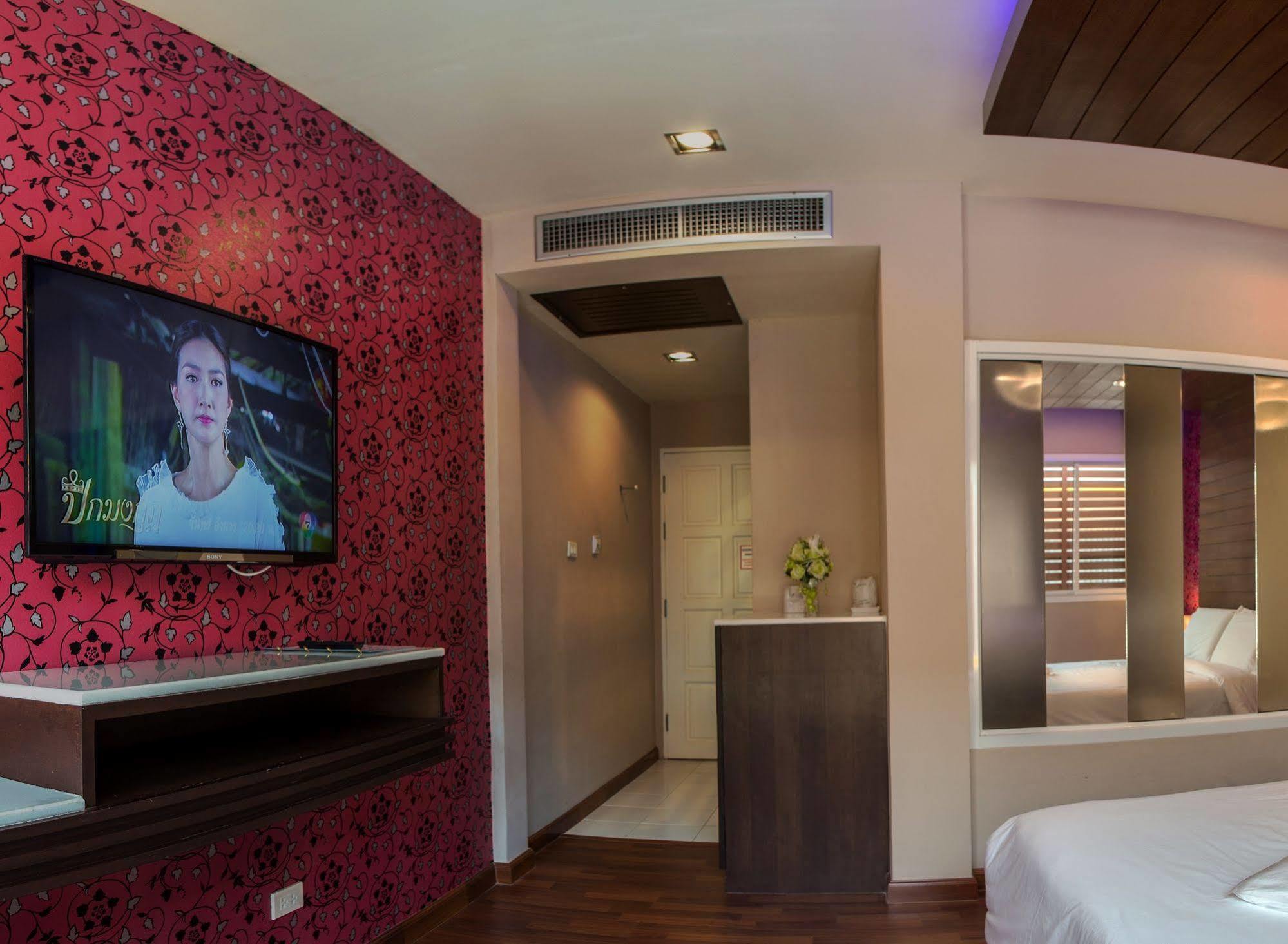 The Ring Hotel Hat Yai Ngoại thất bức ảnh