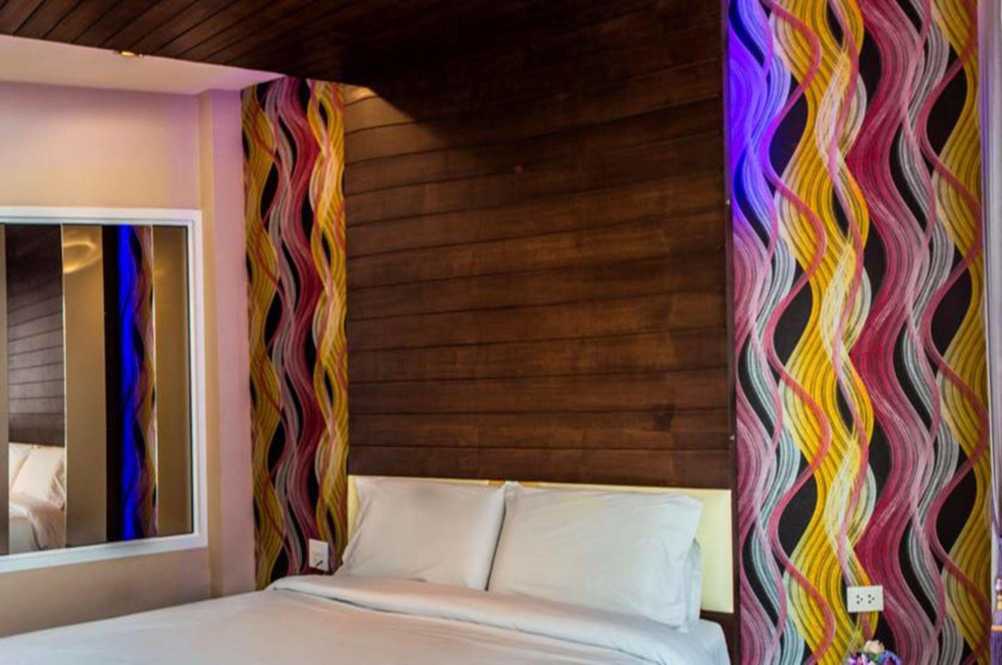 The Ring Hotel Hat Yai Ngoại thất bức ảnh