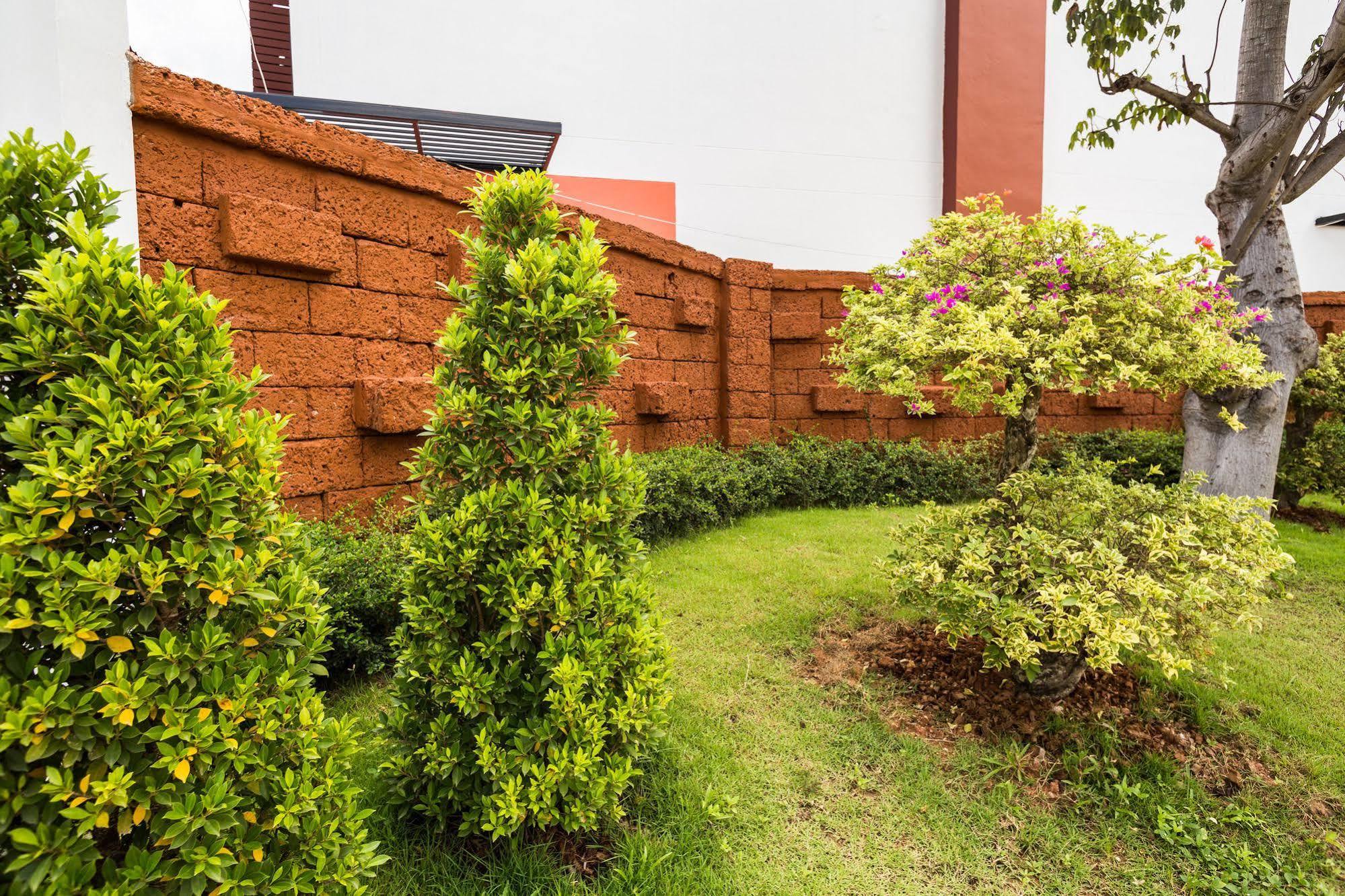 The Ring Hotel Hat Yai Ngoại thất bức ảnh