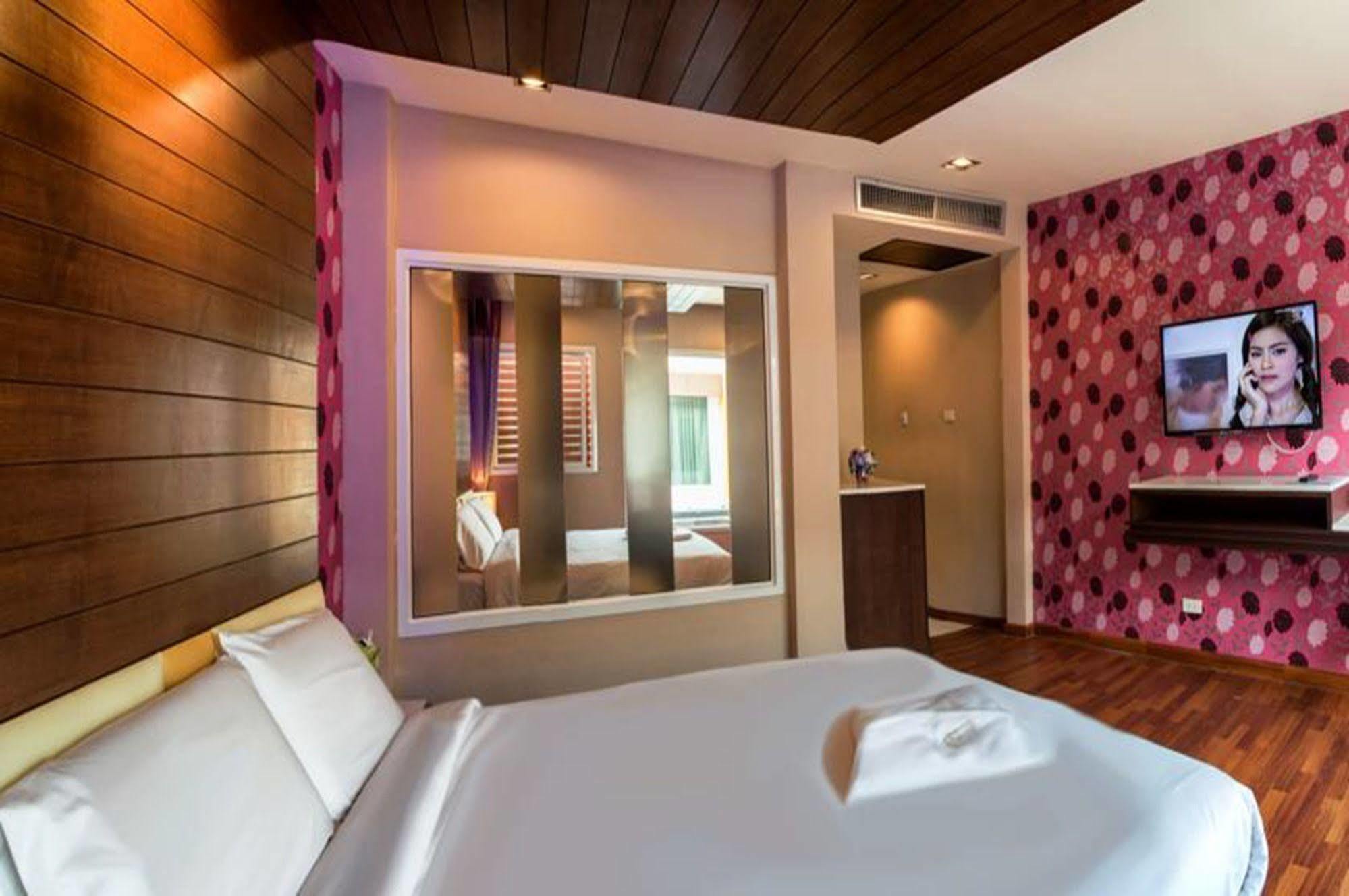 The Ring Hotel Hat Yai Ngoại thất bức ảnh