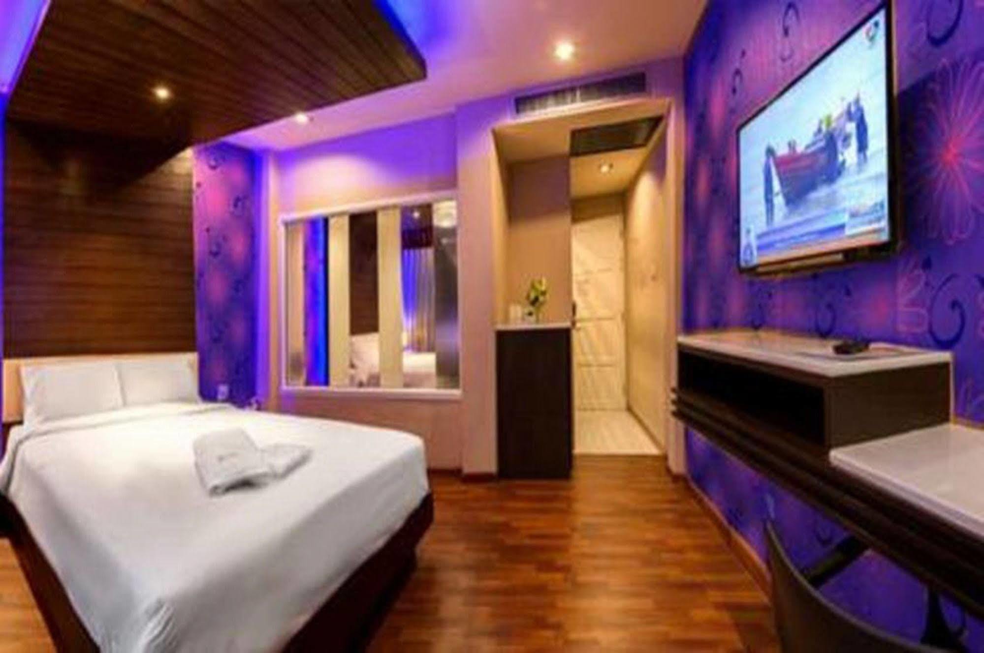 The Ring Hotel Hat Yai Ngoại thất bức ảnh