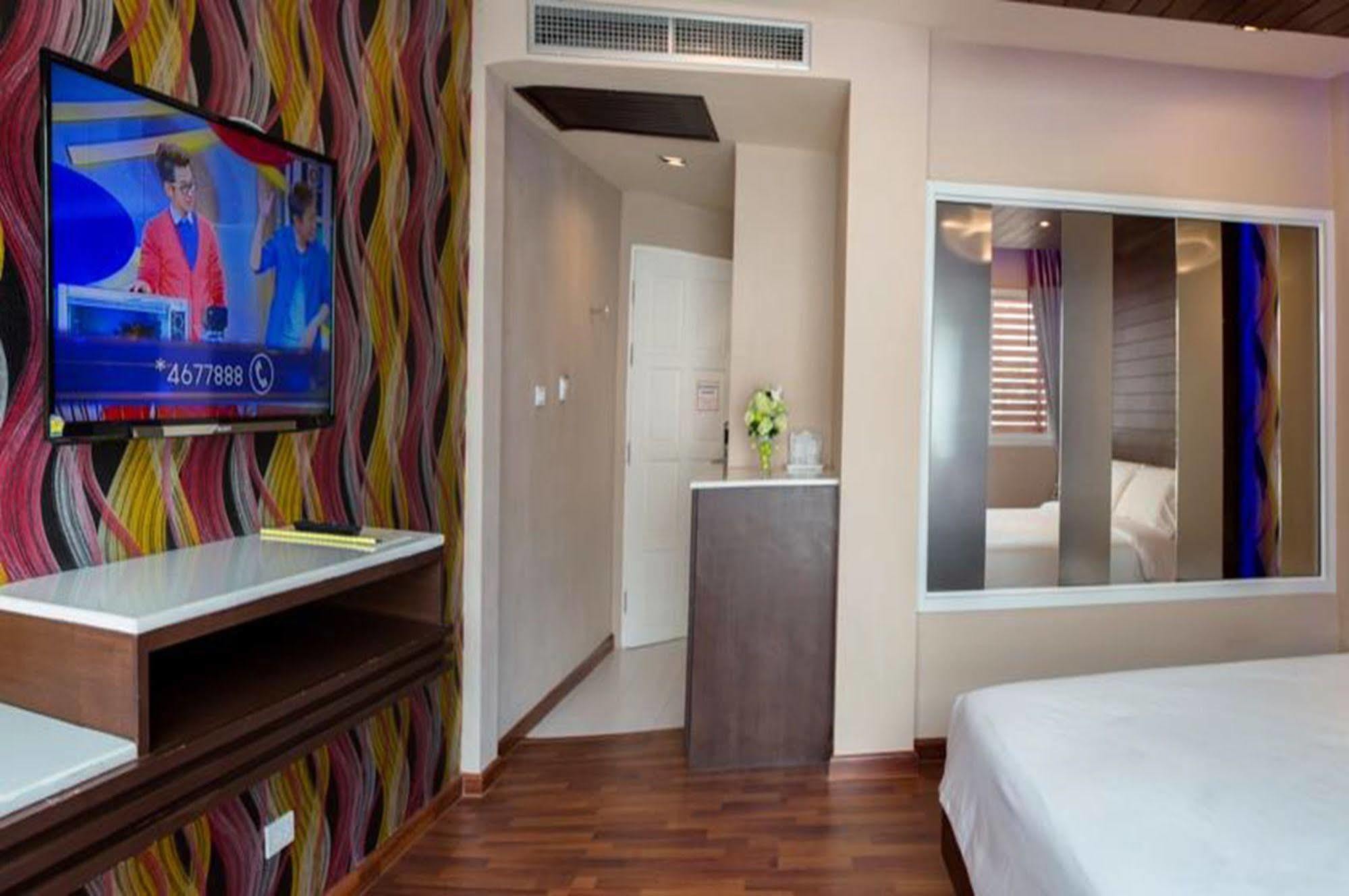 The Ring Hotel Hat Yai Ngoại thất bức ảnh