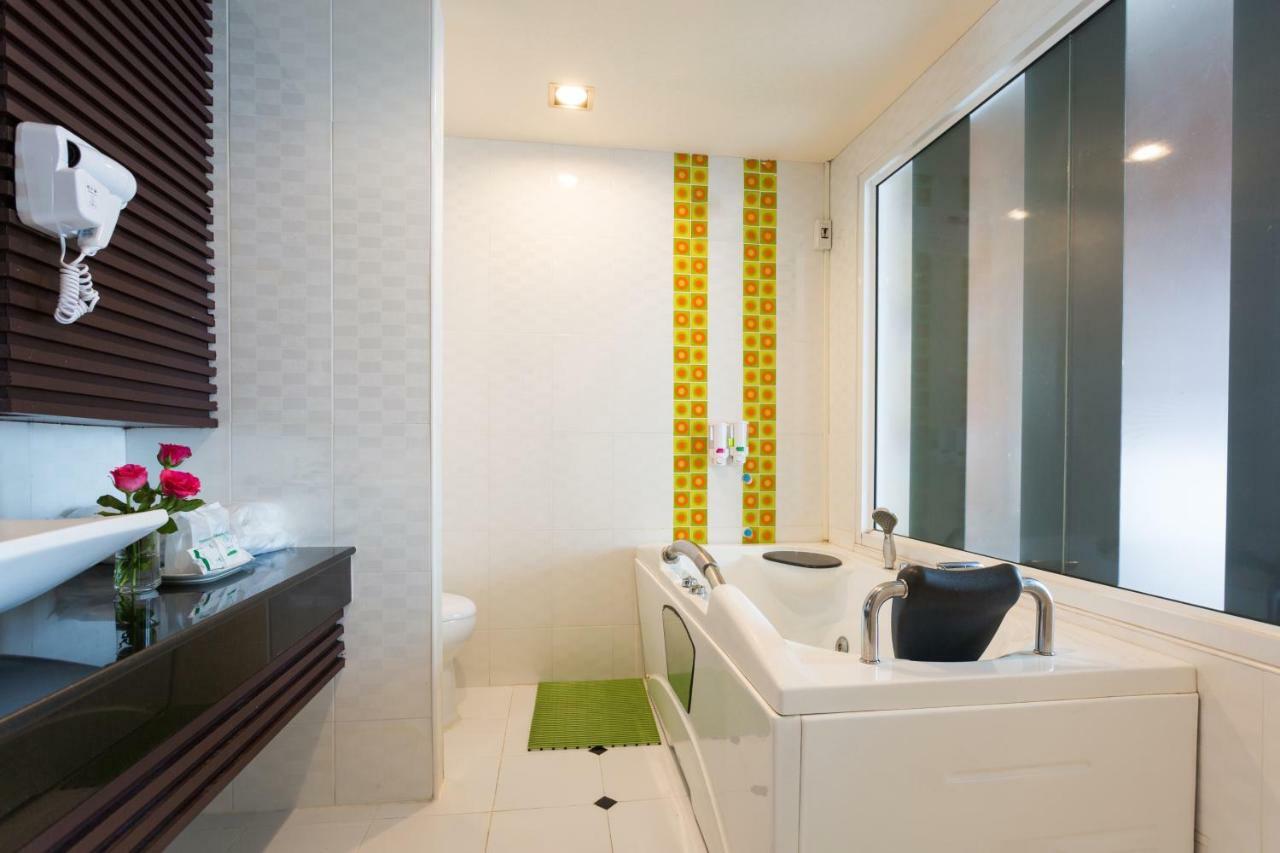 The Ring Hotel Hat Yai Ngoại thất bức ảnh